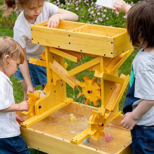 AvenlurOutdoorWoodenWaterTableForKids ToddlersOutdoorKidsPouringWaterAndPlaying