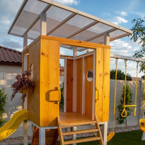 Forest ModernBackyardOutdoorSwingSetUpclose min