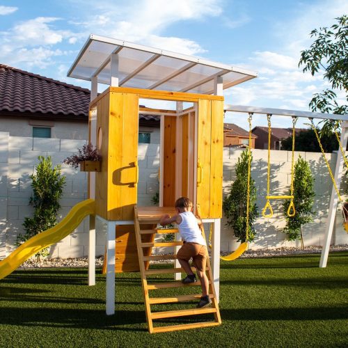 Forest ModernBackyardOutdoorSwingSetwith2kidsplaying min