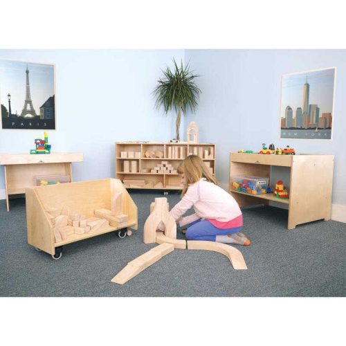 GirlPlayingwithWoodenBlocks 1 min 782ded0c 2837 43a4 ac04 9e9b5c5acdbd